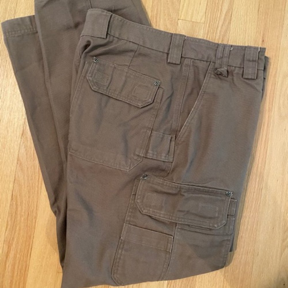 Duluth Trading Company Firehose Cargo Pants (Men's